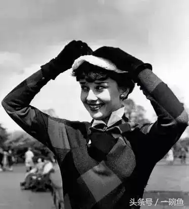 离世25年依然风靡全球,她的美,现在引发整个娱乐圈女星争相模仿