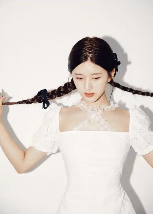 李焕英同款双麻花辫真的是少女感利器刘亦菲也曾get同款