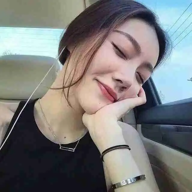 情侣头像,背影,蓝天白云
