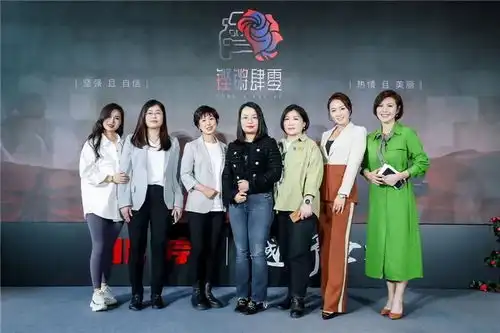 焕新更名专属权益共创,铿锵肆零读懂越野女人心