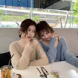 杨幂跟宋茜的半身裙拼不过网红款这些女孩子,穿衣越来越豪放了