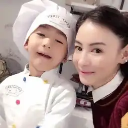 抹一点这个,既可以去黑头,又可以预防宝宝红屁股,太神奇了