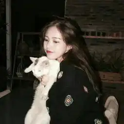 以前叫顾笙吖.改名改主页图片改头像删了一些视频别不认识顾笙会一直爱.的美拍