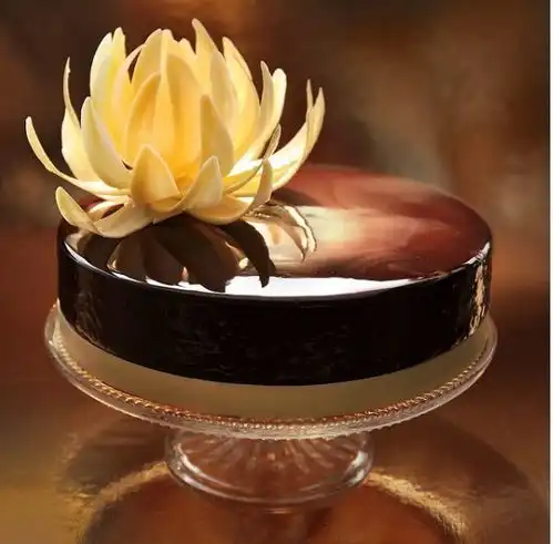 建筑系美女学霸做蛋糕红遍ins,她那些高级感的作品,你可以自己做了