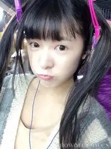 徐娇晒可爱呆萌照嘟嘴梳双马尾