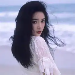 为什么有些女生频繁更换头像,而一部分女生却从不换头像