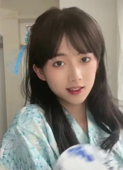 网红也难逃娘炮封杀令,知名男扮女装博主被封杀,变装后难辨雌雄