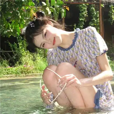 阳光绿色系女生头像高级令人怦然心动女头2024最新