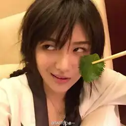 最帅女纹身师走红网友萌御帅通杀