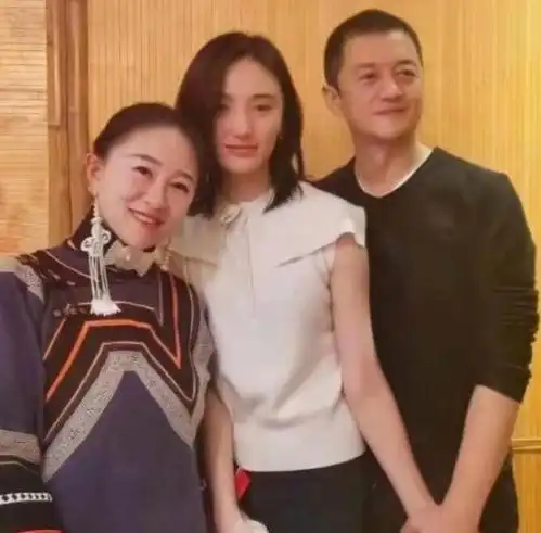 大暖男李亚鹏甩柯蓝弃瞿颖恋周迅娶王菲,现女友是90后模特