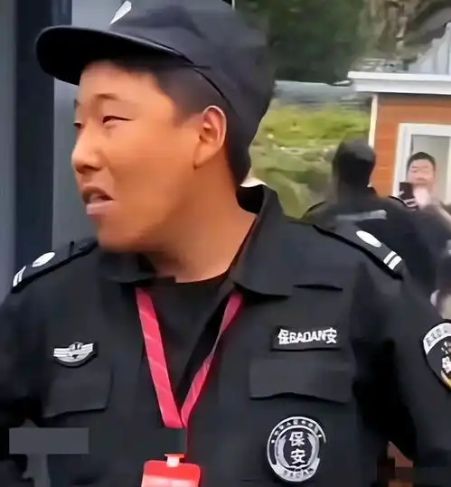 超清超萌小女孩头像保安