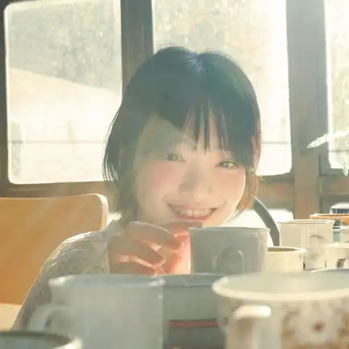 这位韩国摄影师,拍出了女孩们最让人心动的时刻