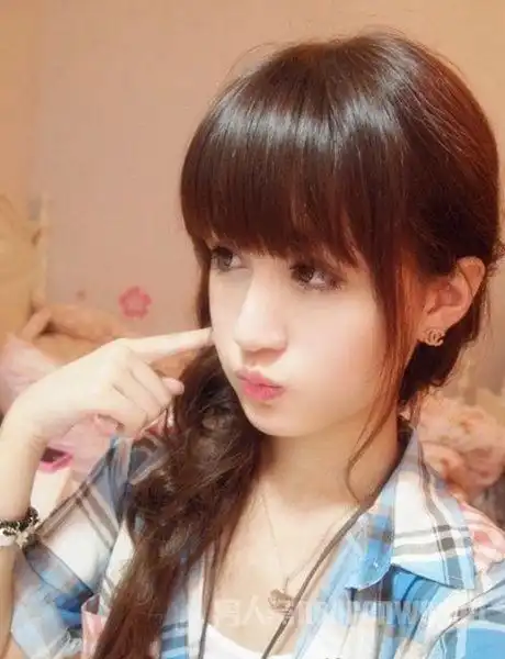 超可爱女生头像真人嘟嘴