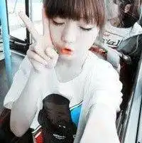 qq头像,要可爱的,最好是嘟嘴装萌的,要大图女生