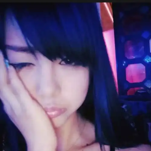 这女孩子长得好看吗大眼睛好看吗大吗