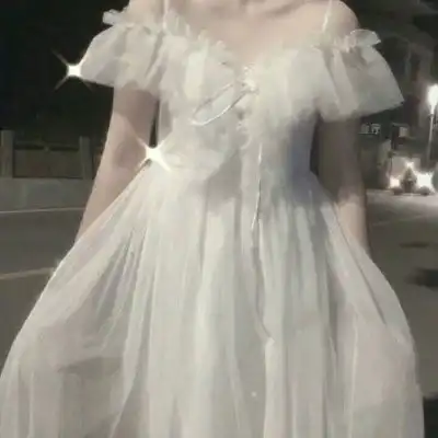 满满仙女味女生头像半身白色裙子部位图