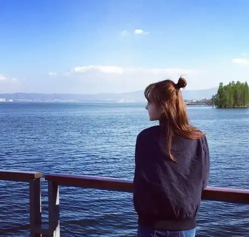 中长发,这样的长度美得刚刚好