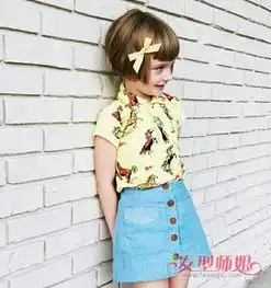 小女孩蘑菇头要怎么扎好看小孩的小蘑菇头怎样扎小辫子发型师姐