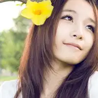 懵懂的我们还是一朵未绽放的花朵沉迷梦境的唯美女生qq头像