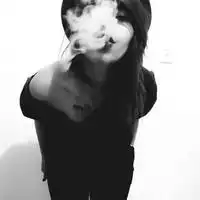 朋友背叛自己时的qq头像女生的