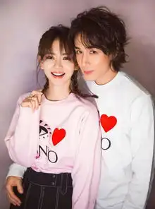 戚薇回应因为狗啃刘海粉丝脱饭,详细讲解后,还嗔怪粉丝不讲义气