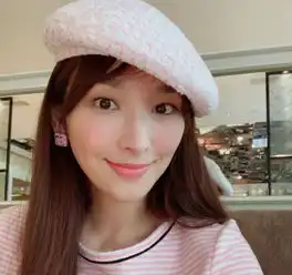 吴佩慈自称孩子控,送闺蜜宝宝见面礼超大方40岁仍粉红少女心