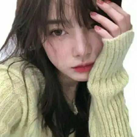 超好看的女头像真人冷酷美女藐视天下