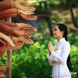 一心向佛的头像女女摄影