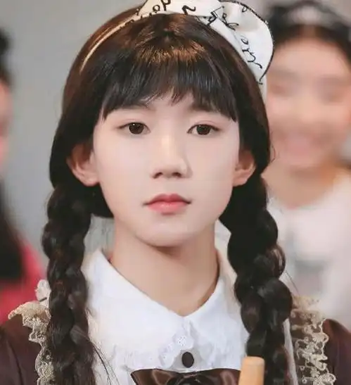 当男神换上女装,马天宇让女生流泪,看到王源谁家小萝莉