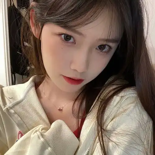 qq女生头像真人云川初入梦