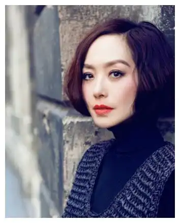 鲁豫年轻美照被曝出,原来是个大美女,跟现在的鲁豫没法比