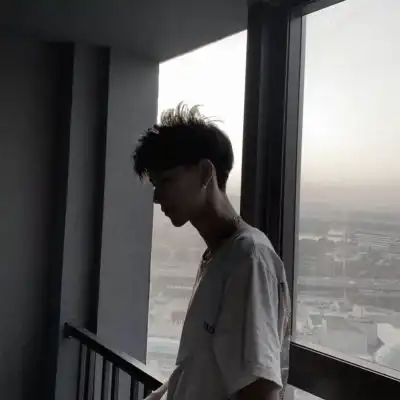 男生头像孤独