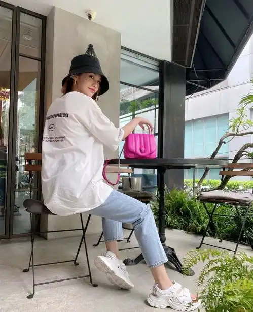 微信头像女生简约干净情