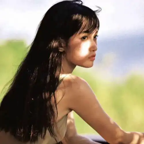 看起来很清新的女生头像