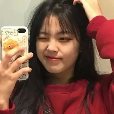 过年讨红包的甜甜女生头像