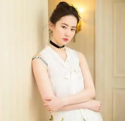 仙气飘飘女生头像半身刘