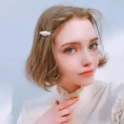 98年混血小姐姐一夜刷屏,这个颜我吸了