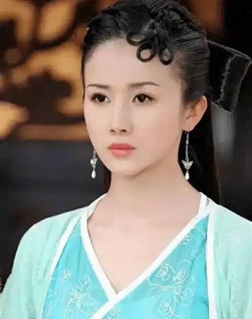 孙菲菲事件牵出神雕侠侣大瓜,刘亦菲抢小龙女没武德