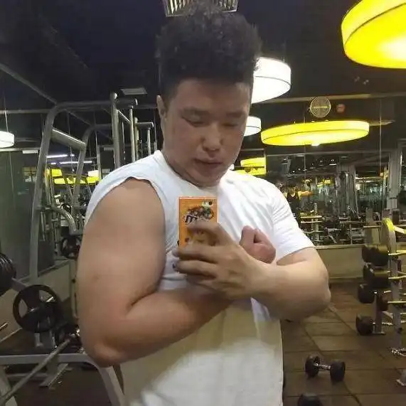 德云社烧饼成健身型男与女神登上健美杂志增肌原理你要知道