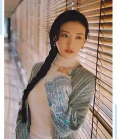 景甜不愧是人间富贵花,这件内搭真的美上天了