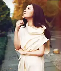 玉女杨钰莹演绎不老神话新写真演绎小清新