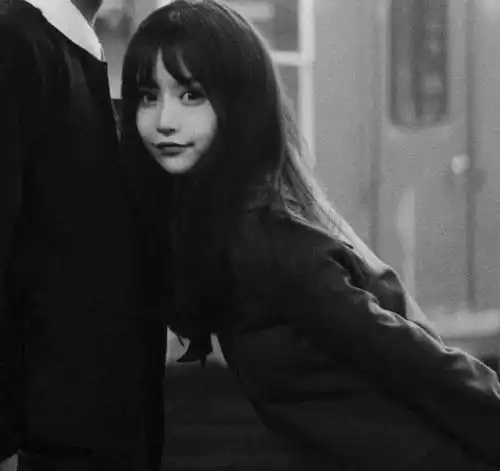 头像第一次见面看你不太顺眼谁知道后面越来越讨厌