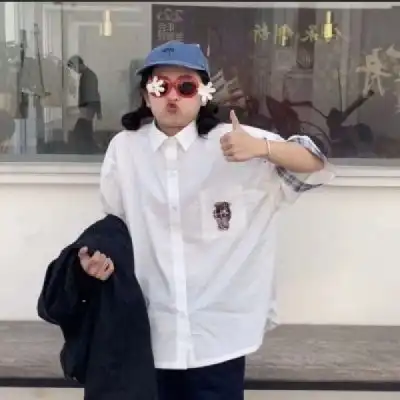 傻雕雕女生头像