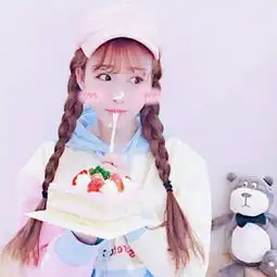 祷告女孩头像