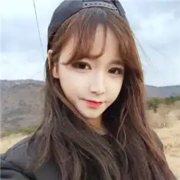 女生要为悦自己而精心打扮
