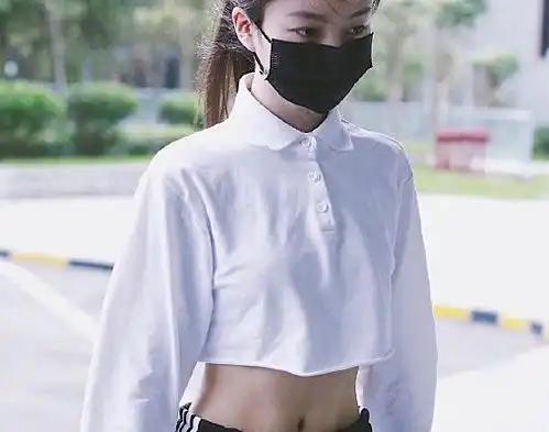 硬糖少女练出的马甲线,张艺凡不行,看到陈卓璇羡慕陈姐