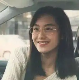 女星们最美的十几岁杨幂baby相貌平平