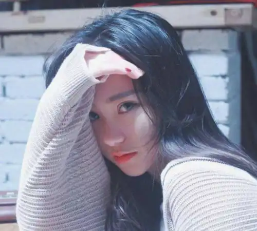 超丧女生头像抑郁症真人