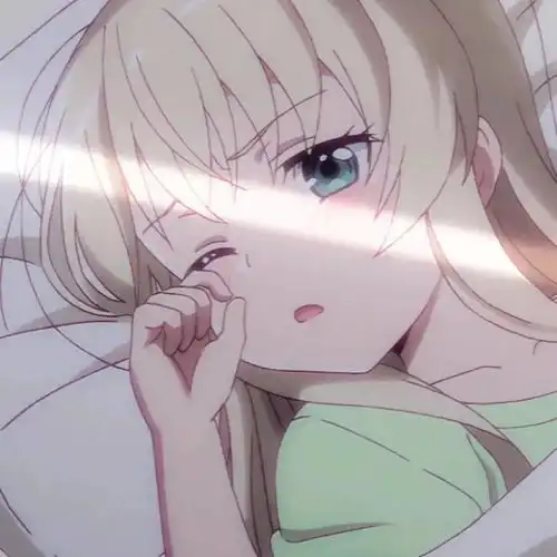 甜美女孩卡通头像董璇
