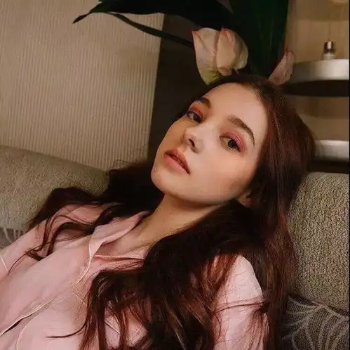 头像越长大你就越知道,有钱比什么都重要